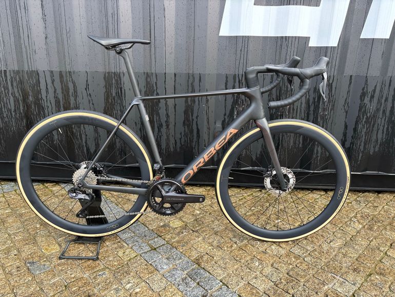Used Orbea ORCA M20iLTD PWR 2025 2025 Road & Gravel — image 1 of 6