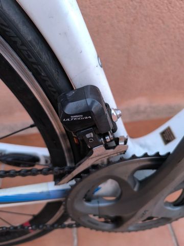 Used Giant TCR Advanced 2 2018 2018 Road & Gravel, White — image 4 of 9