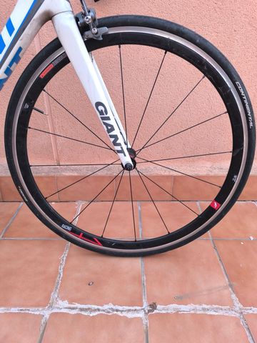 Used Giant TCR Advanced 2 2018 2018 Road & Gravel, White — image 5 of 9