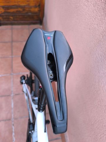 Used Giant TCR Advanced 2 2018 2018 Road & Gravel, White — image 8 of 9