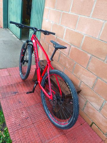 Orbea Alma Shimano Deore XT 2017 Mountainbike usato, Rosso — immagine 11 di 17