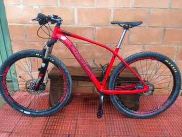 Orbea Alma Shimano Deore XT 2017 Mountainbike usato, Rosso — immagine 2 di 17
