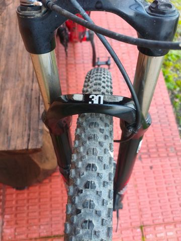 Orbea Alma Shimano Deore XT 2017 Mountainbike usato, Rosso — immagine 6 di 17