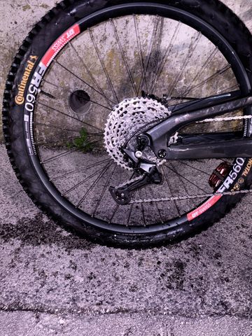Tweedehands Cannondale Jekyll Shimano XTR 2024 Mountainbike — afbeelding 16 van 30