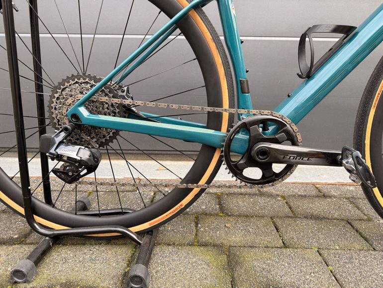 Used BMC Roadmachine X ONE 2022 2022 Road & Gravel, Green — image 3 of 12