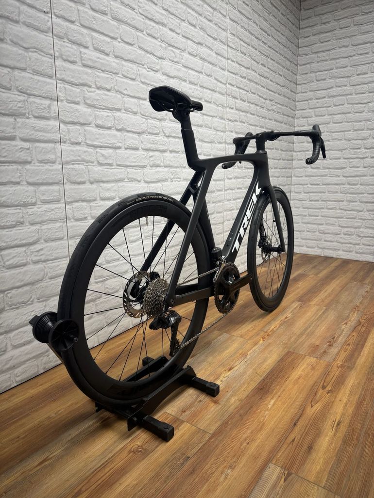Used Trek Madone SL 6 Gen 7 2024 2024 Road & Gravel, Black — image 3 of 6