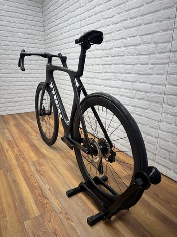 Used Trek Madone SL 6 Gen 7 2024 2024 Road & Gravel, Black — image 6 of 6
