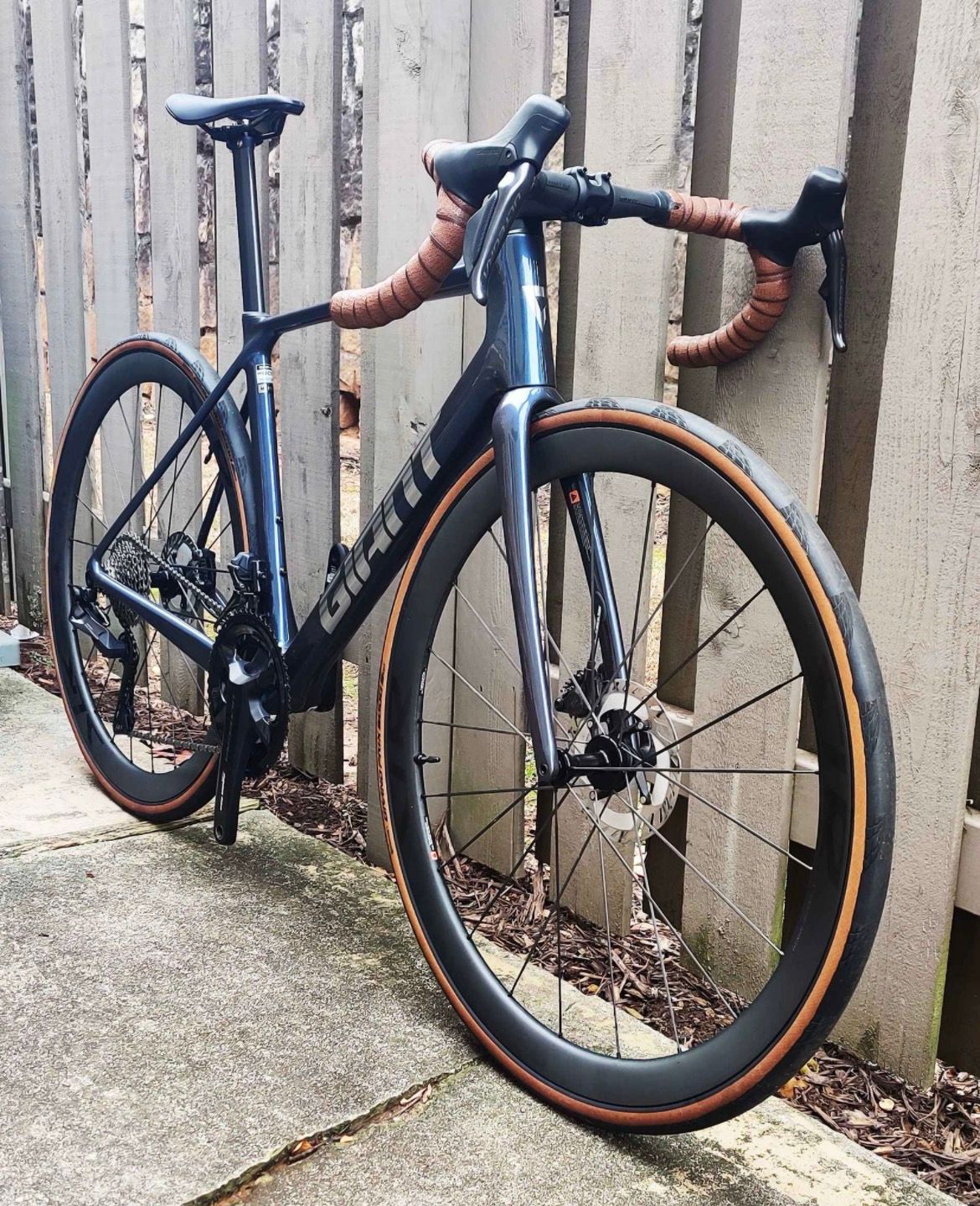 Giant TCR Advanced Pro 0 Di2 2025 2025