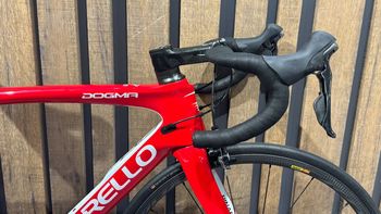 Used Pinarello Pinarello Dogma F10 Shimano Dura-Ace 11v 2019 Road & Gravel, Red — image 7 of 17
