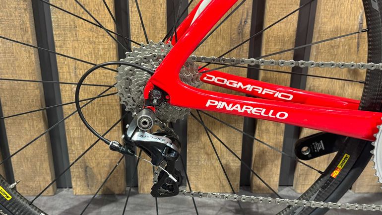 Used Pinarello Pinarello Dogma F10 Shimano Dura-Ace 11v 2019 Road & Gravel, Red — image 3 of 17