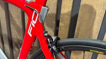 Used Pinarello Pinarello Dogma F10 Shimano Dura-Ace 11v 2019 Road & Gravel, Red — image 13 of 17