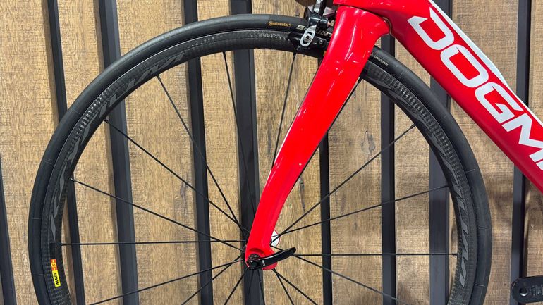 Used Pinarello Pinarello Dogma F10 Shimano Dura-Ace 11v 2019 Road & Gravel, Red — image 16 of 17
