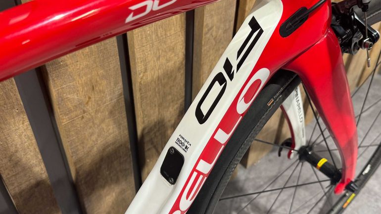 Used Pinarello Pinarello Dogma F10 Shimano Dura-Ace 11v 2019 Road & Gravel, Red — image 11 of 17