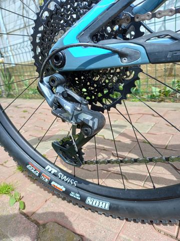 Used Pivot Mach 4 SRAM X01 Eagle 2023 Mountainbike, Blue, 29 — image 15 of 17