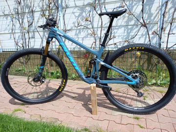Used Pivot Mach 4 SRAM X01 Eagle 2023 Mountainbike, Blue, 29 — image 3 of 17
