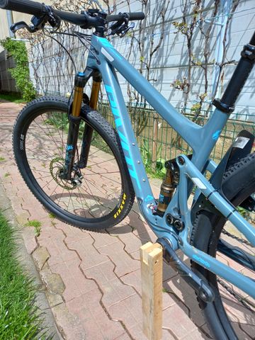 Used Pivot Mach 4 SRAM X01 Eagle 2023 Mountainbike, Blue, 29 — image 4 of 17