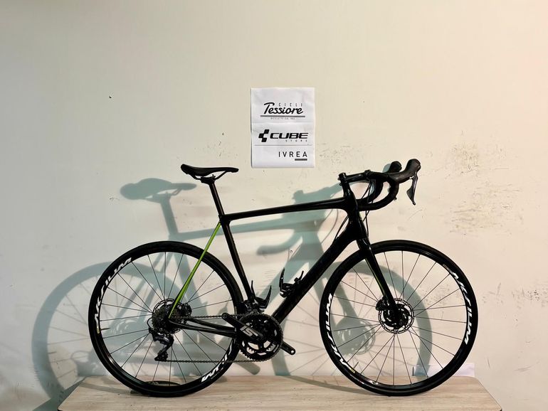 Used Cannondale Synapse Carbon Disc Ultegra 2018 Road & Gravel — image 1 of 13