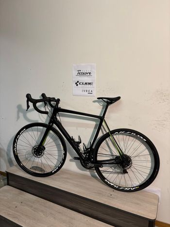 Used Cannondale Synapse Carbon Disc Ultegra 2018 Road & Gravel — image 2 of 13