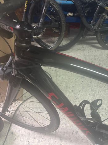 Used Specialized Men's Tarmac Expert 2018 2018 Road & Gravel, Schwarz — image 10 of 10