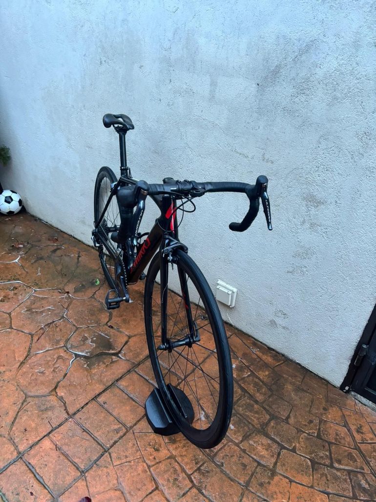 Used Specialized Men's Tarmac Expert 2018 2018 Road & Gravel, Schwarz — image 2 of 10