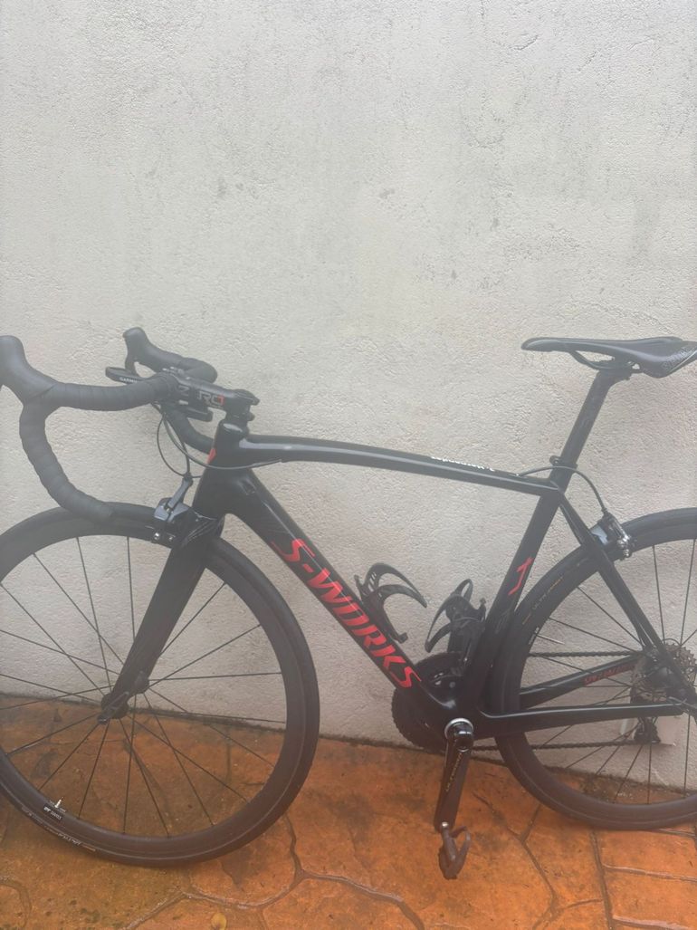 Used Specialized Men's Tarmac Expert 2018 2018 Road & Gravel, Schwarz — image 8 of 10