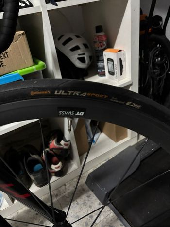 Used Specialized Men's Tarmac Expert 2018 2018 Road & Gravel, Schwarz — image 5 of 10