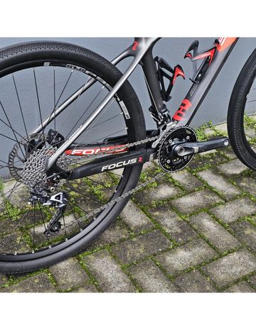 Used Focus Raven 2020 Mountainbike, Black — image 5 of 9