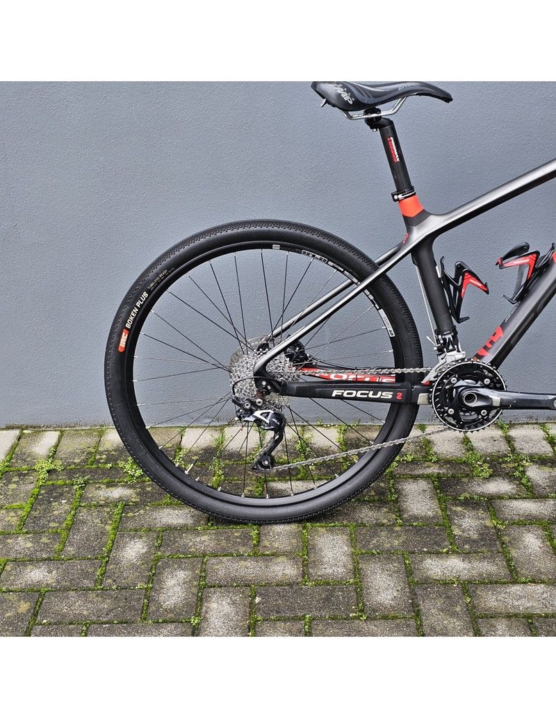 Used Focus Raven 2020 Mountainbike, Black — image 2 of 9