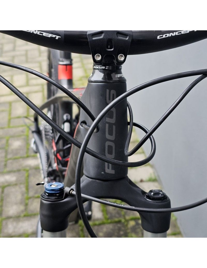 Used Focus Raven 2020 Mountainbike, Black — image 8 of 9