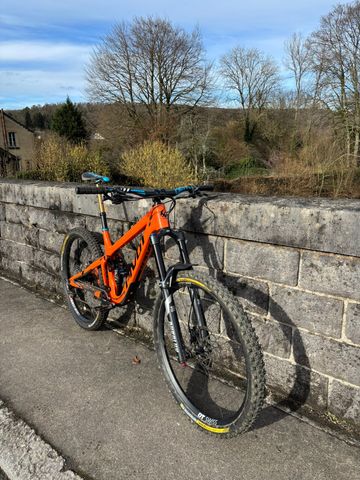 Pivot Firebird Shimano Deore XT 2023 MTB d'occasion