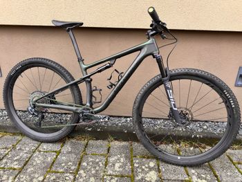 Used Specialized S-Works Epic 2021 2021 Mountainbike, Green, 29 — image 1 of 9