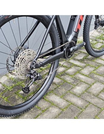 Used Trek Powerfly 5 2022 Mountainbike — image 5 of 11