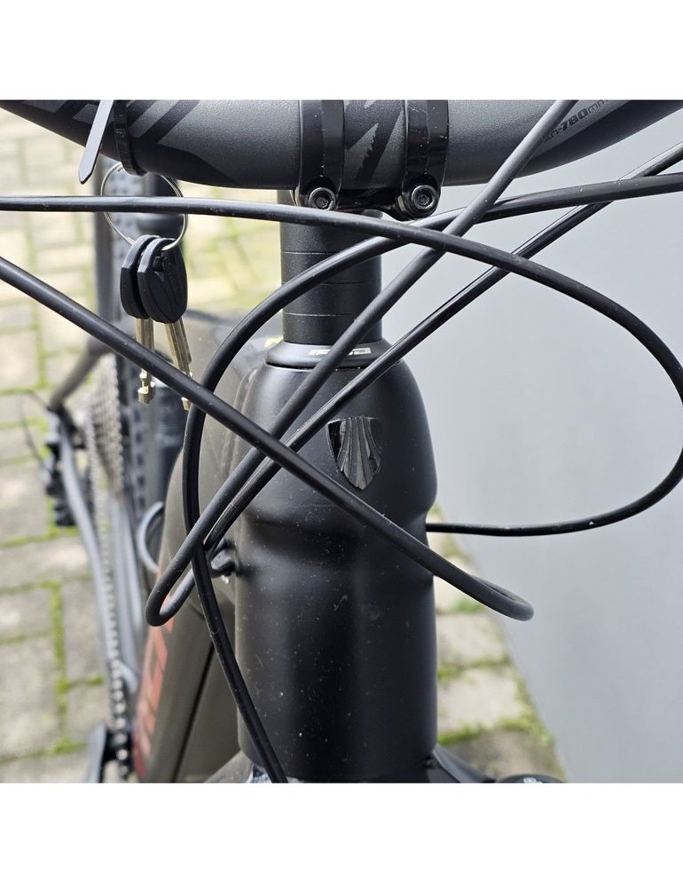Used Trek Powerfly 5 2022 Mountainbike — image 9 of 11