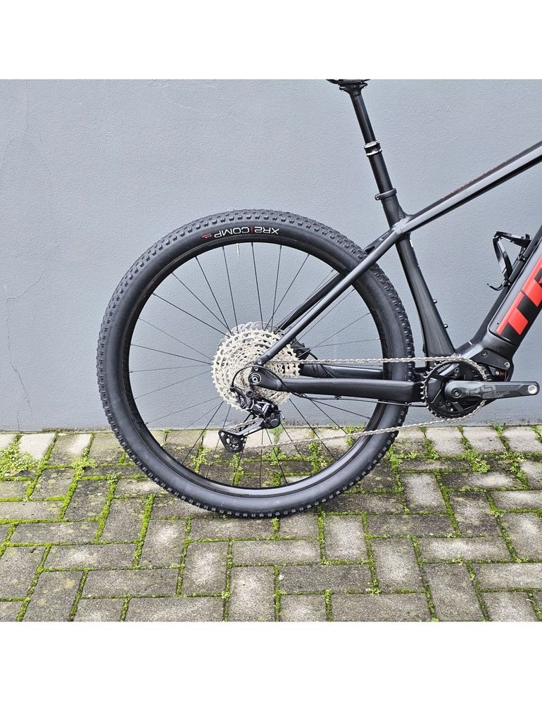 Used Trek Powerfly 5 2022 Mountainbike — image 2 of 11