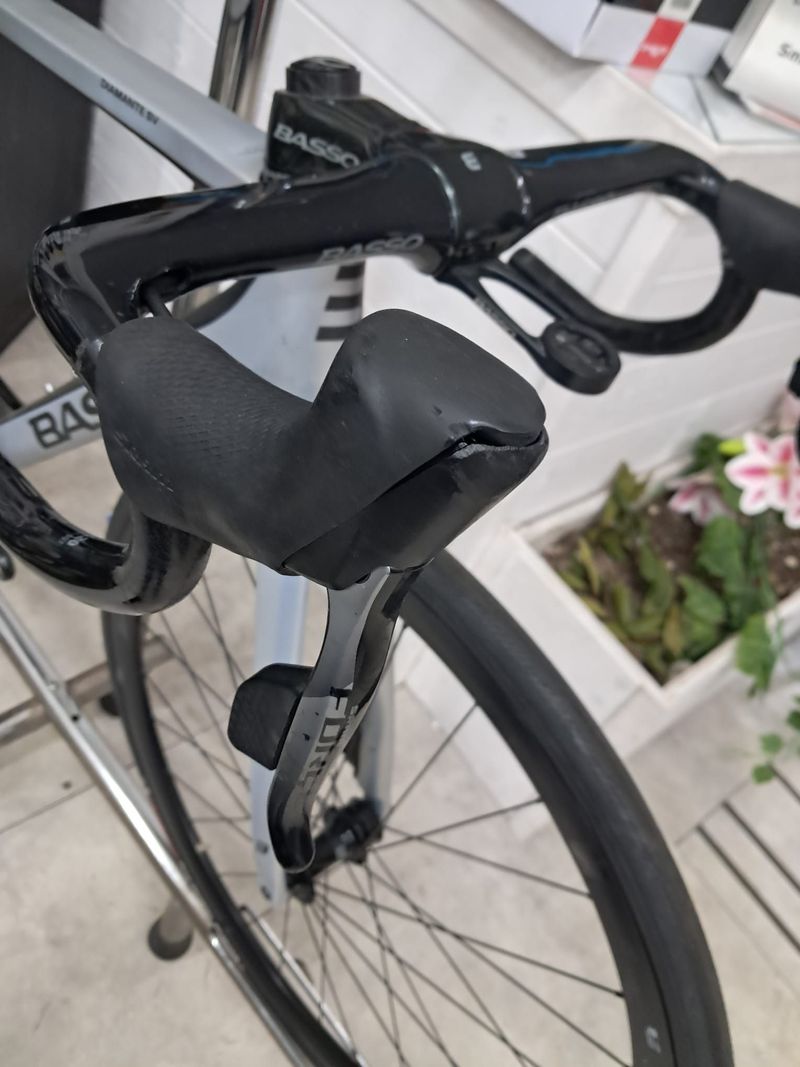 Basso Diamante SRAM Force eTap AXS 2023 Road & Gravel d'occasion — image 4 sur 6