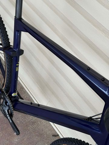 Used BMC URS TWO 2023 2023 Road & Gravel, Blue — image 6 of 23