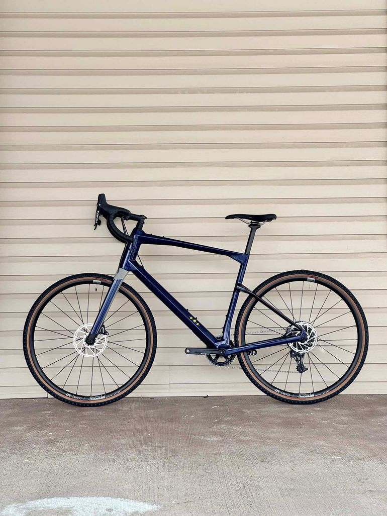 Used BMC URS TWO 2023 2023 Road & Gravel, Blue — image 2 of 23