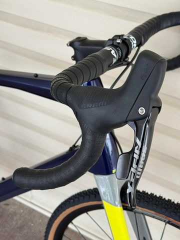 Used BMC URS TWO 2023 2023 Road & Gravel, Blue — image 11 of 23