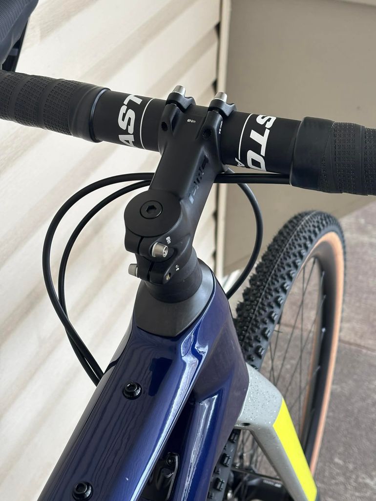 Used BMC URS TWO 2023 2023 Road & Gravel, Blue — image 3 of 20