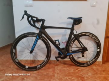 Used Giant Propel Advanced 0 2016 2016 Road & Gravel, Black — image 2 of 6