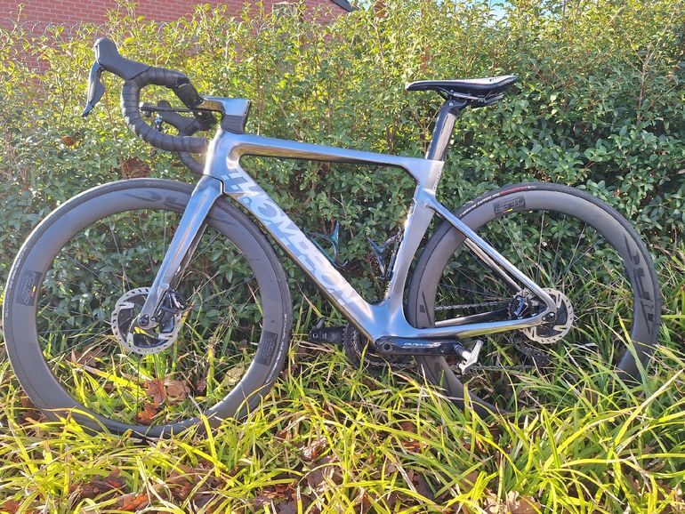 Used Thompson Century 2022 Road & Gravel, Hellgrau — image 2 of 9