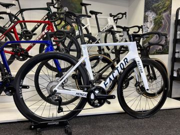 Käytetty Factor Monza 2026 Road & Gravel — kuva 4 / 7