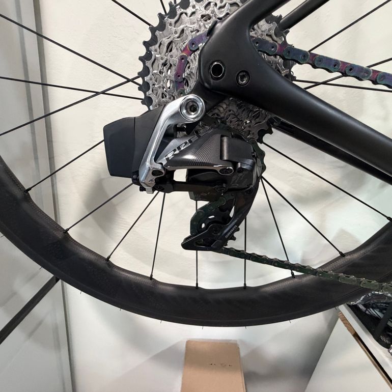 Used Specialized SRAM RED AXS 2020 Road & Gravel, Black — image 2 of 4