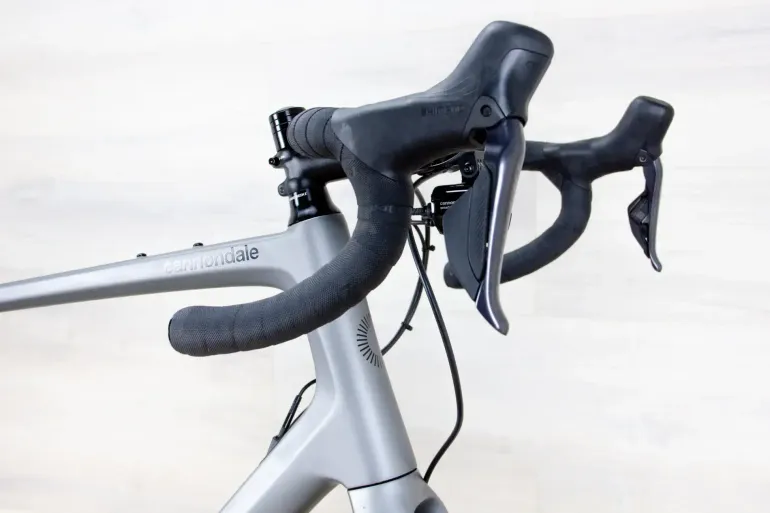 Used Cannondale Synopse 2 RLE 2024 Road & Gravel, Light Gray — image 11 of 18