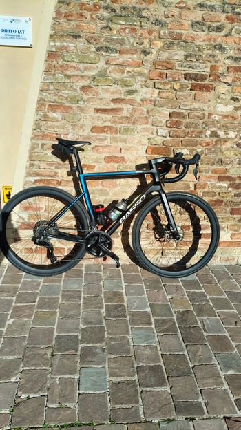 Used Basso Astra Shimano 105 Di2 2023 Road & Gravel, Black — image 3 of 7