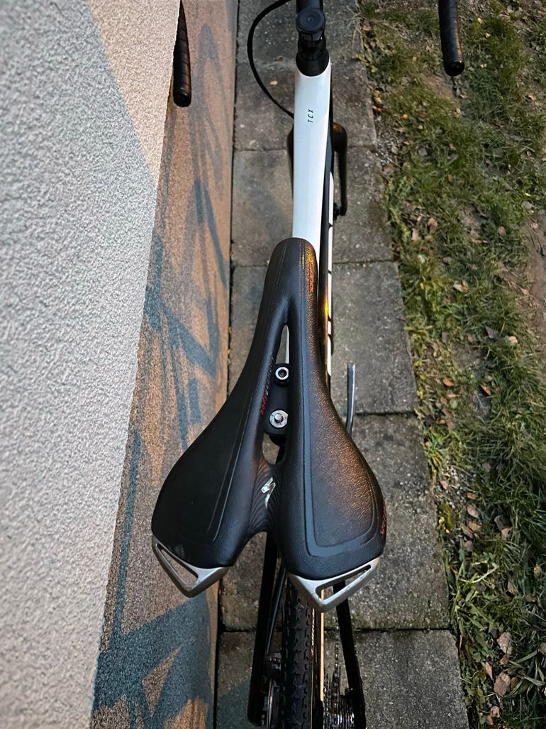 Used Giant TCX, Advanced Pro 1 2022 2022 Road & Gravel, Black — image 3 of 3