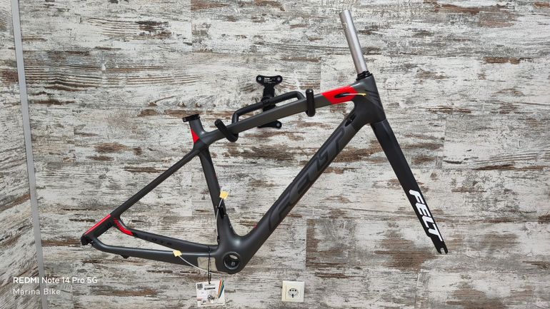 Used Felt ZW2 2016 With Small Paint Defect Frameset 2016 Road & Gravel, Light Gray — image 4 of 18