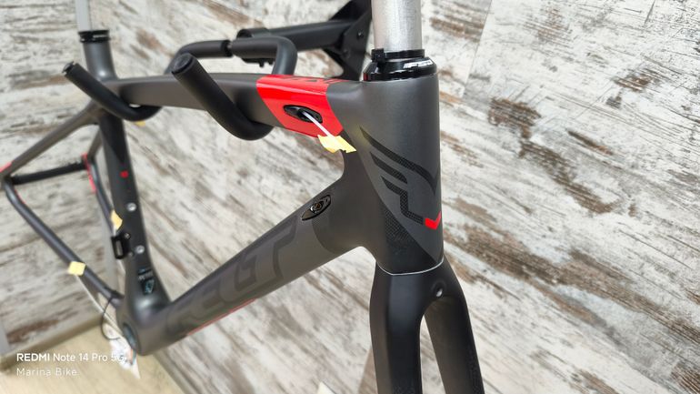 Used Felt ZW2 2016 With Small Paint Defect Frameset 2016 Road & Gravel, Light Gray — image 8 of 18