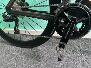 Canyon Aeroad CFR Di2 2025 2025 Road & Gravel usato, Nero — immagine 2 di 4