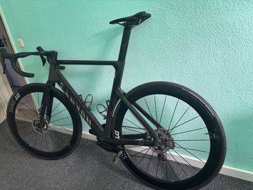Canyon Aeroad CFR Di2 2025 2025 Road & Gravel usato, Nero — immagine 4 di 4